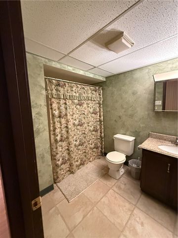 325 Meadowbrook Parkway East, Horseheads, NY 14845