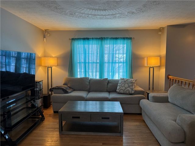 325 Meadowbrook Parkway East, Horseheads, NY 14845