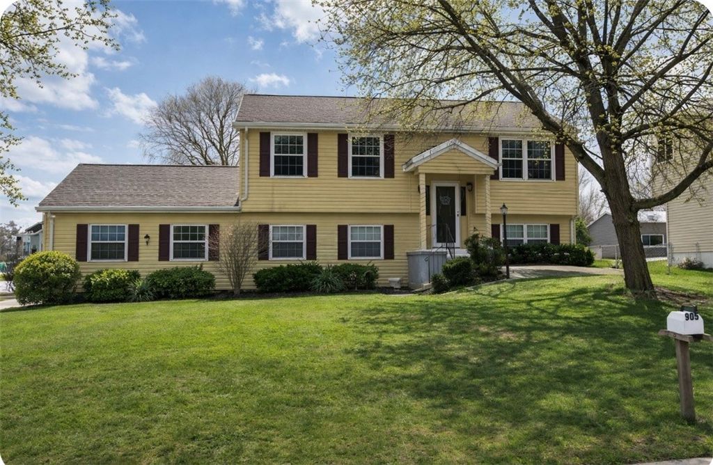 325 Meadowbrook Parkway East, Horseheads, NY 14845