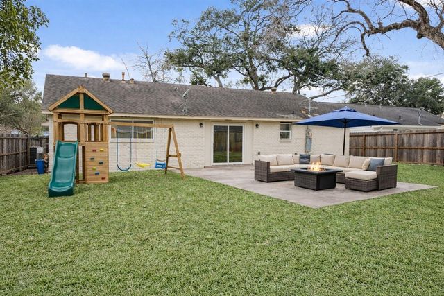 10903 Dunlap Street, Houston, TX 77096