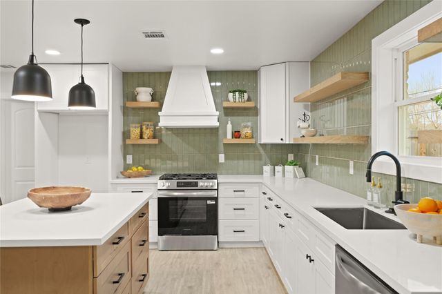 10903 Dunlap Street, Houston, TX 77096