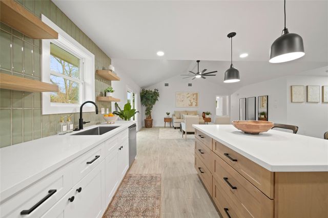 10903 Dunlap Street, Houston, TX 77096