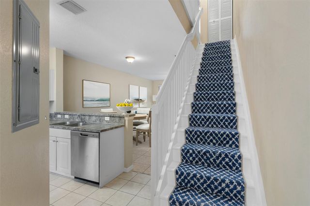 1992 Alamanda Way, Riviera Beach, FL 33404