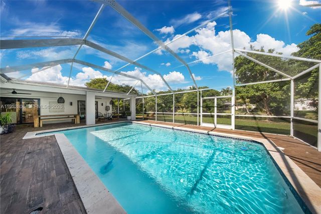 16900 SW 87th Ave, Palmetto Bay, FL 33157