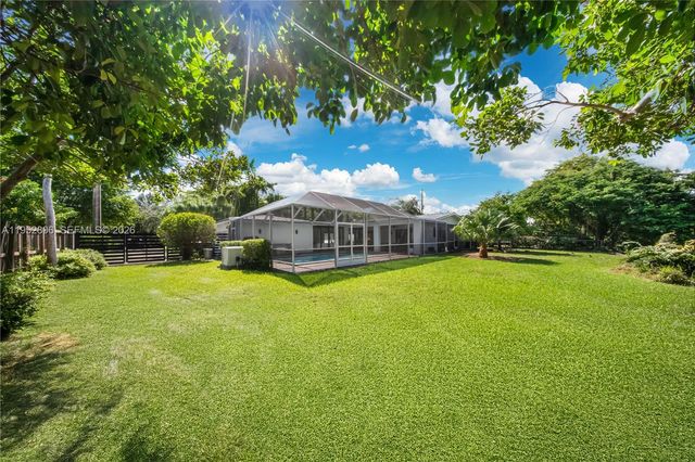 16900 SW 87th Ave, Palmetto Bay, FL 33157