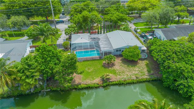 16900 SW 87th Ave, Palmetto Bay, FL 33157