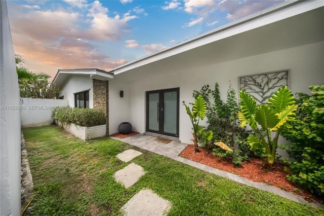 16900 SW 87th Ave, Palmetto Bay, FL 33157