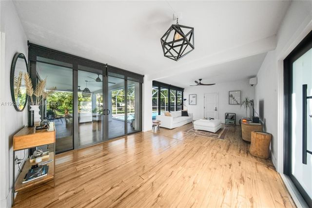 16900 SW 87th Ave, Palmetto Bay, FL 33157