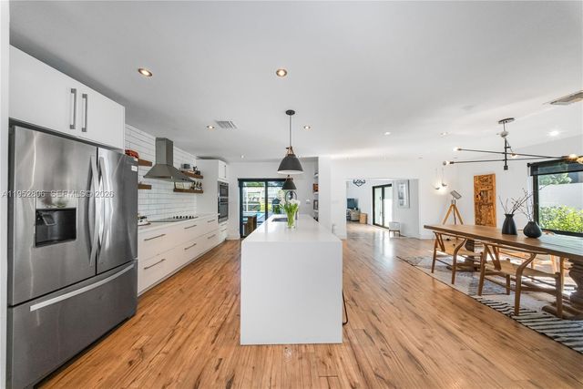 16900 SW 87th Ave, Palmetto Bay, FL 33157