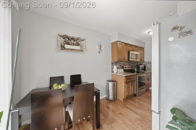 36018 Chapel Court, Clinton Township, MI 48035