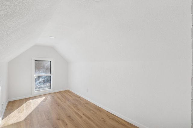 120 4th Avenue E, Shakopee, MN 55379