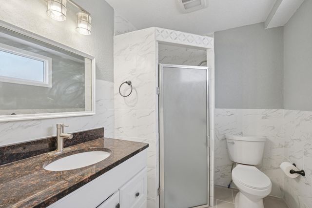 120 4th Avenue E, Shakopee, MN 55379