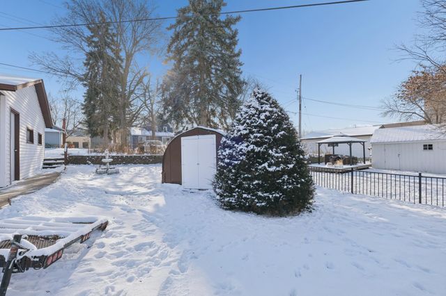 120 4th Avenue E, Shakopee, MN 55379