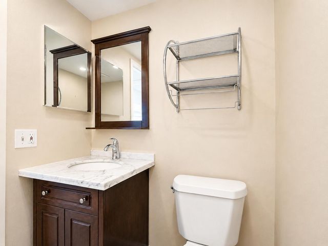 446 SAXONY J Way 446, Delray Beach, FL 33446
