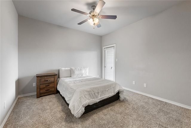 512 Hayes Lane, College Station, TX 77845