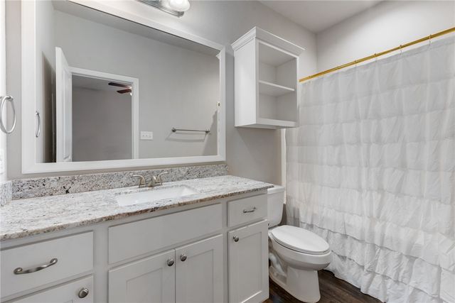 512 Hayes Lane, College Station, TX 77845