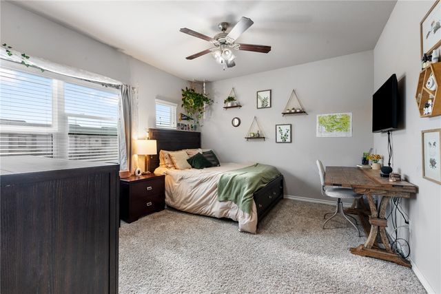 512 Hayes Lane, College Station, TX 77845