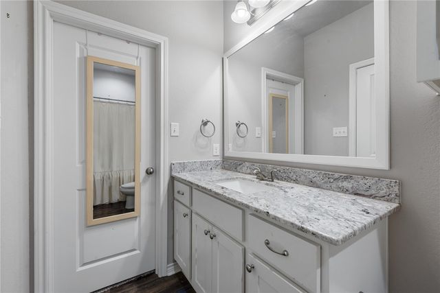 512 Hayes Lane, College Station, TX 77845