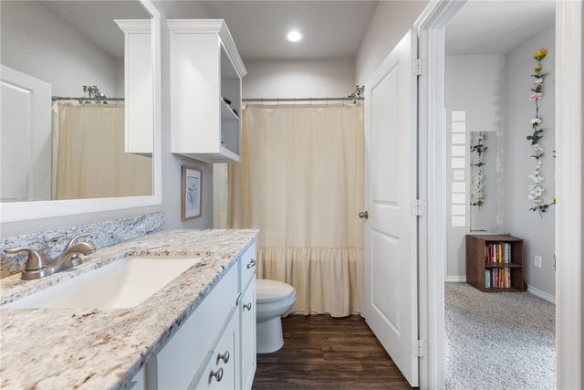 512 Hayes Lane, College Station, TX 77845