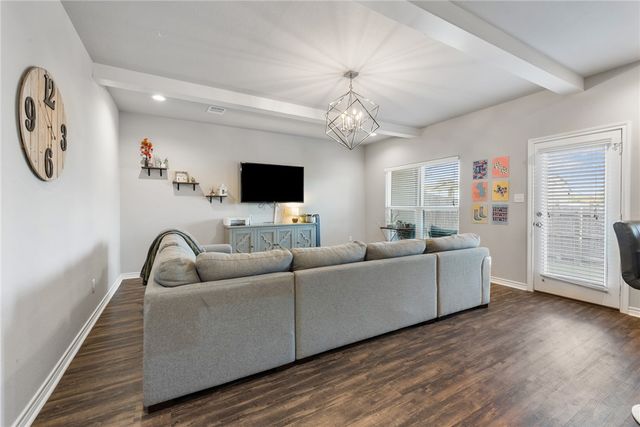 512 Hayes Lane, College Station, TX 77845