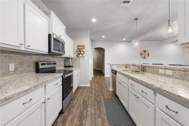 512 Hayes Lane, College Station, TX 77845