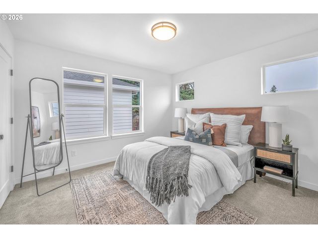 6471 Se RAMONA St C, Portland, OR 97206