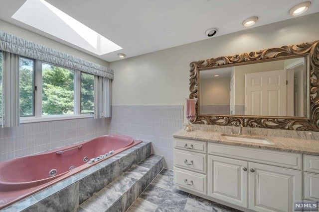 26 O Shaughnessy Lane, Closter, NJ 07624