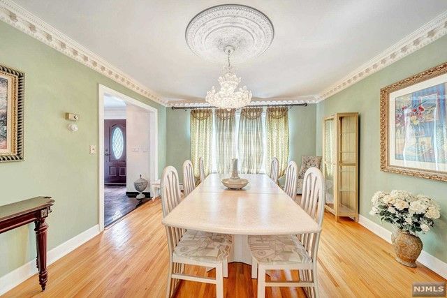 26 O Shaughnessy Lane, Closter, NJ 07624