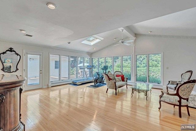 26 O Shaughnessy Lane, Closter, NJ 07624