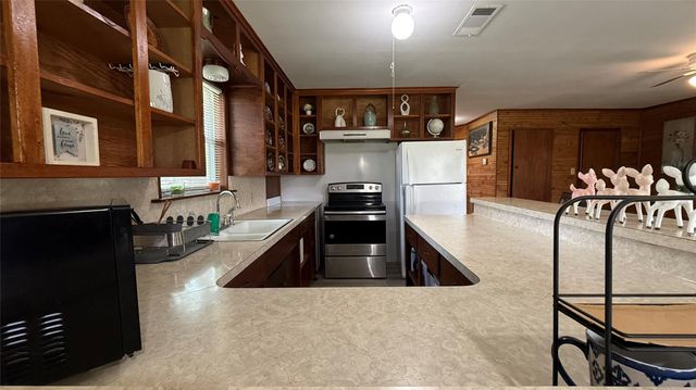 215 Weldon, Livingston, TX 77351