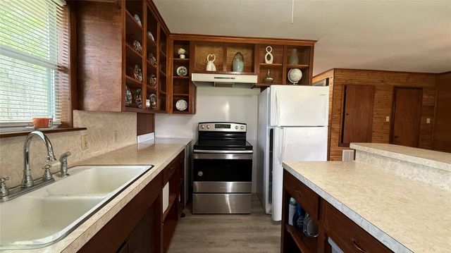 215 Weldon, Livingston, TX 77351