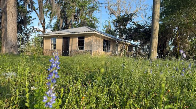 215 Weldon, Livingston, TX 77351