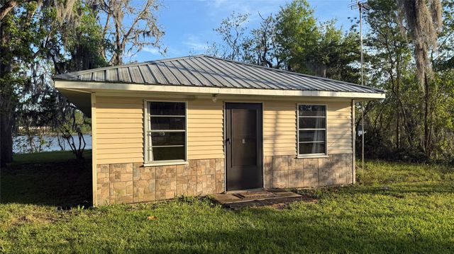 215 Weldon, Livingston, TX 77351