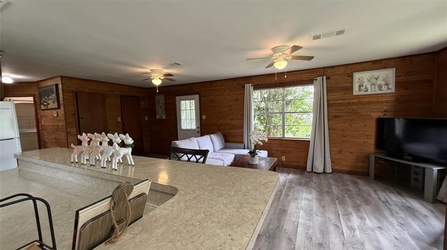 215 Weldon, Livingston, TX 77351