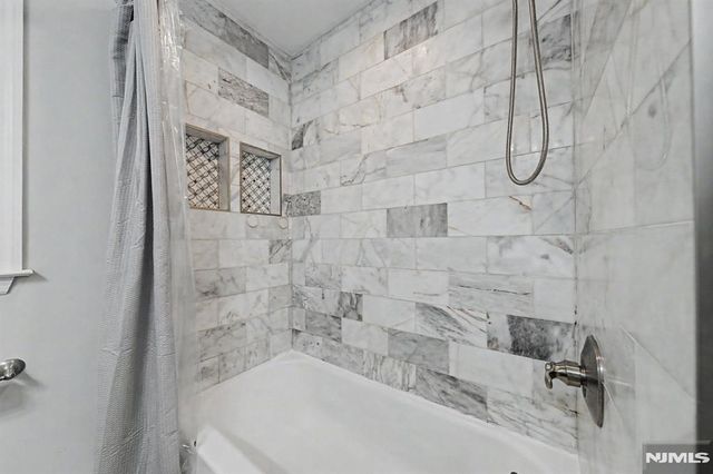 79 Truman Boulevard, Oakland, NJ 07436