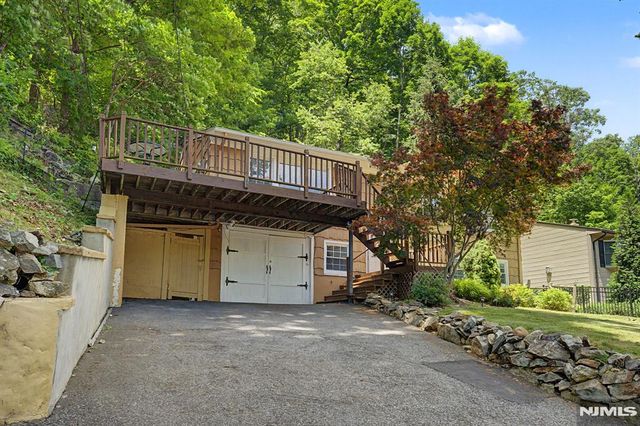 79 Truman Boulevard, Oakland, NJ 07436