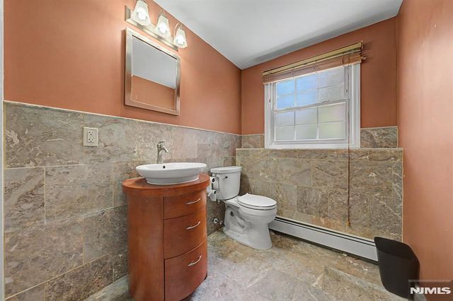 79 Truman Boulevard, Oakland, NJ 07436