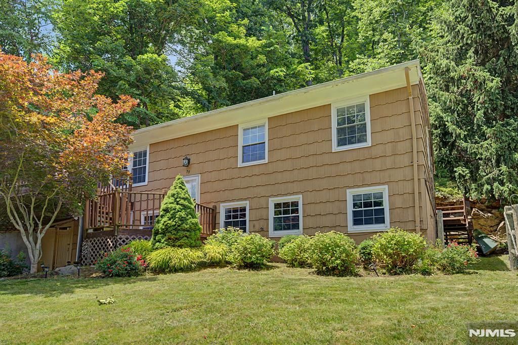79 Truman Boulevard, Oakland, NJ 07436