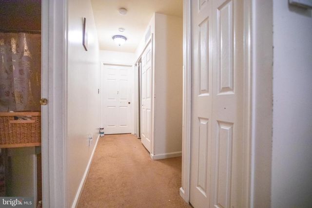 184 BIRCH HOLLOW DR, Bordentown, NJ 08505