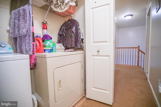 184 BIRCH HOLLOW DR, Bordentown, NJ 08505