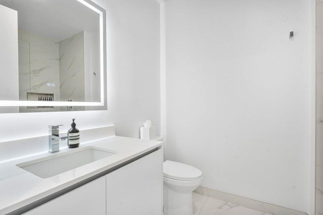 220 Lake Shore Drive 2109, Lake Park, FL 33403