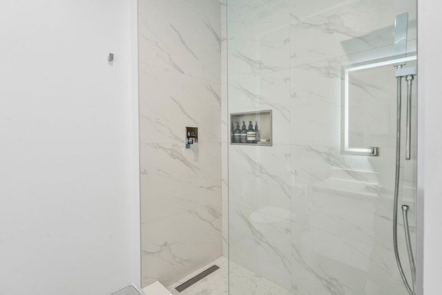 220 Lake Shore Drive 2109, Lake Park, FL 33403
