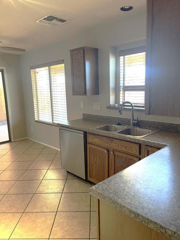 985 E Saddle, San Tan Valley, AZ 85143