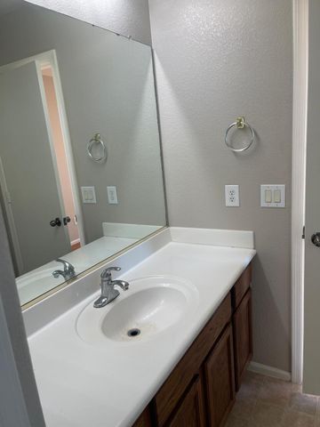 985 E Saddle, San Tan Valley, AZ 85143