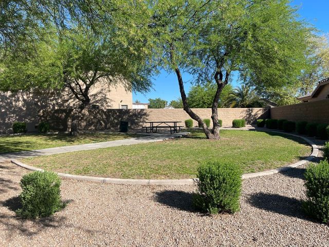 985 E Saddle, San Tan Valley, AZ 85143