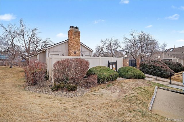 9631 W Chatfield Avenue F, Littleton, CO 80128