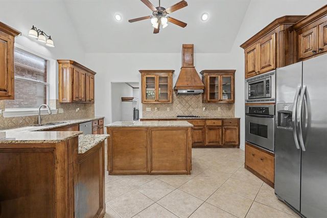 19316 Cade Court, Edmond, OK 73012