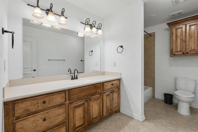 19316 Cade Court, Edmond, OK 73012