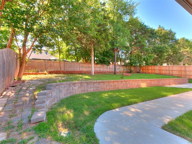 19316 Cade Court, Edmond, OK 73012