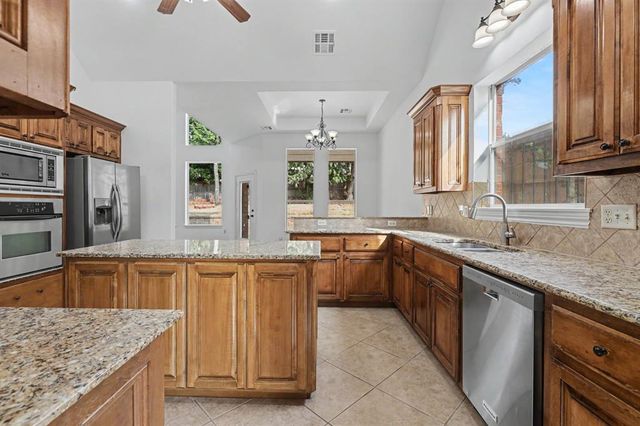 19316 Cade Court, Edmond, OK 73012
